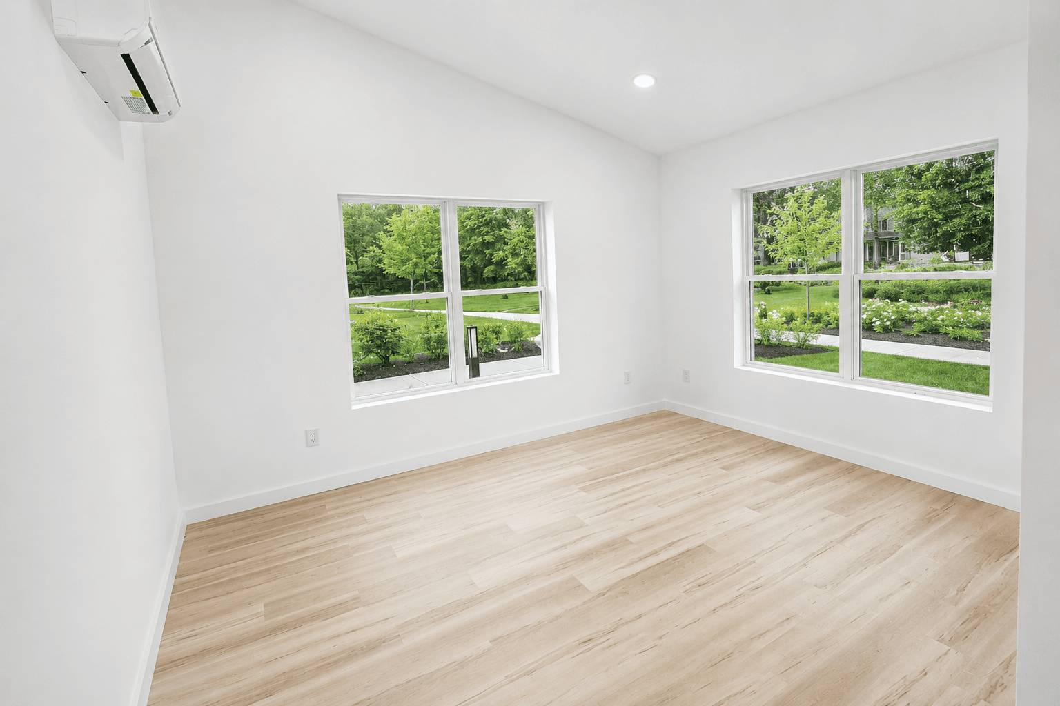 Interior view at Tillson Woods, image 1.
